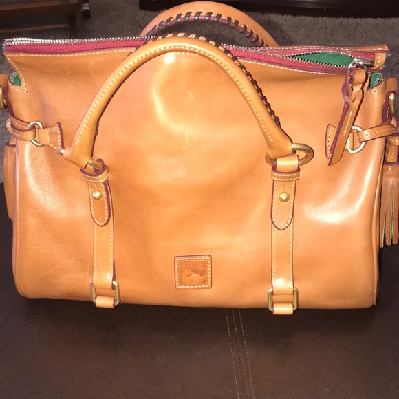 Dooney & Bourke Handbags - NWOT Large Dooney and Bourke Florentine leather satchel in natural